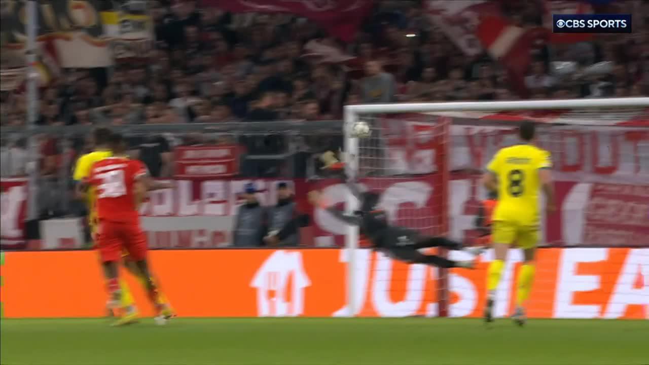 Choupo-Moting with the rocket! 🚀

He scores for the sixth game in a row for Bayern Munich! 🔥”