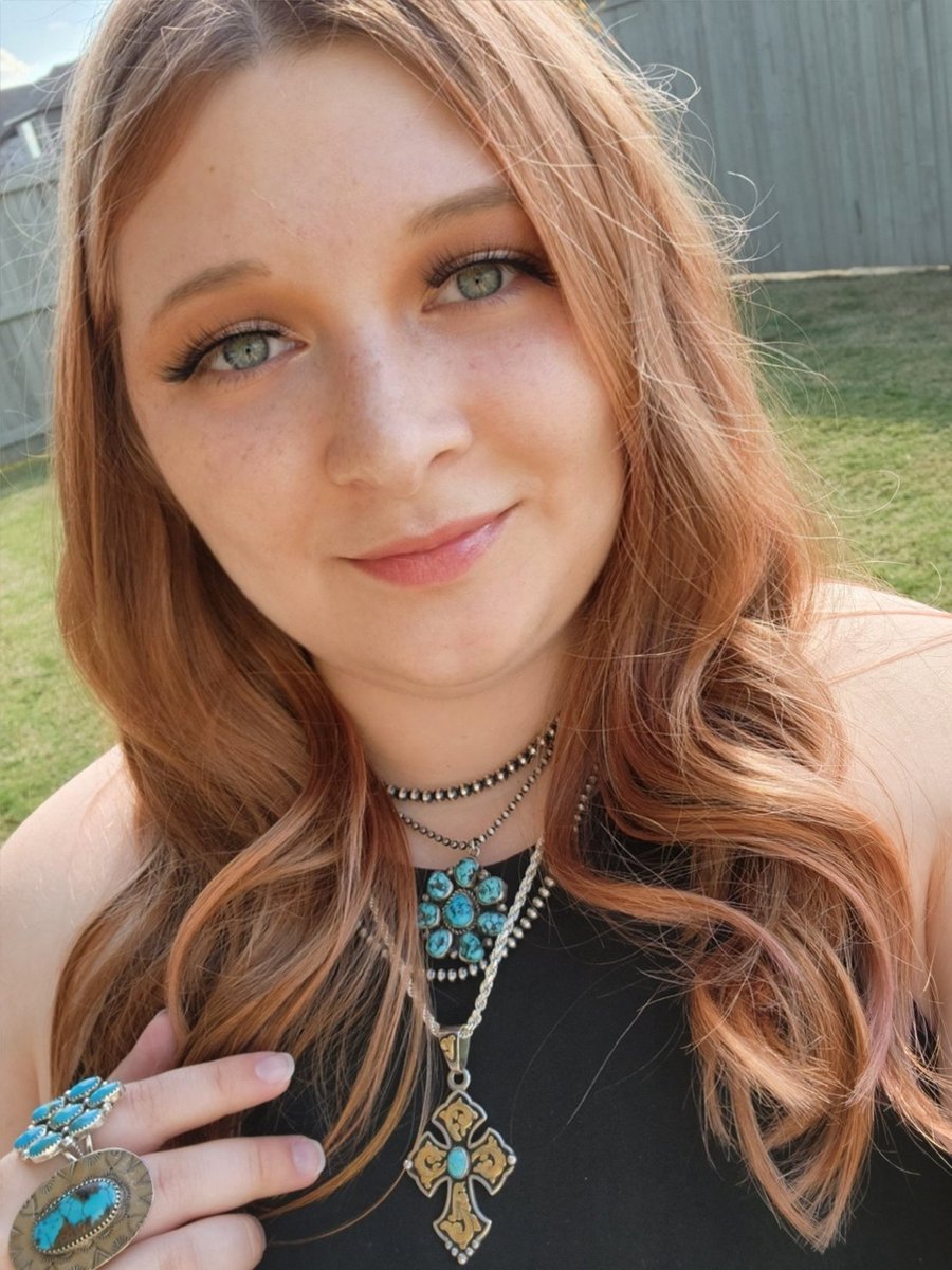 TXCountryBelle's tweet photo. Rose gold hair acquired 😎 Now I'm officially ready for my trip to NY on Thursday!
.
@LariatLashes Code: CATHERINE
@Kittiekranch @hyosilverdotcom https://t.co/phxqC5CuzQ
