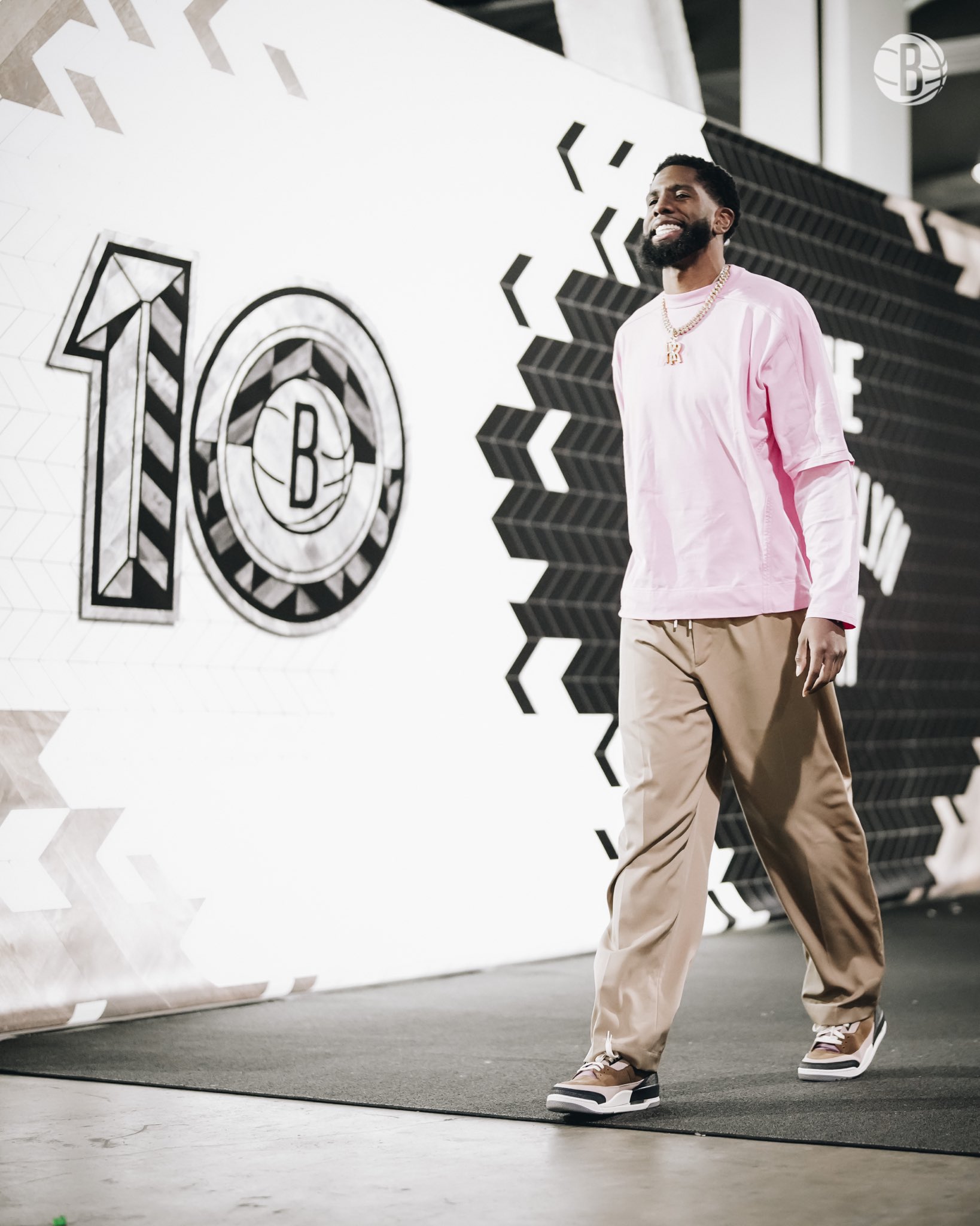 brooklyn nets nike tech