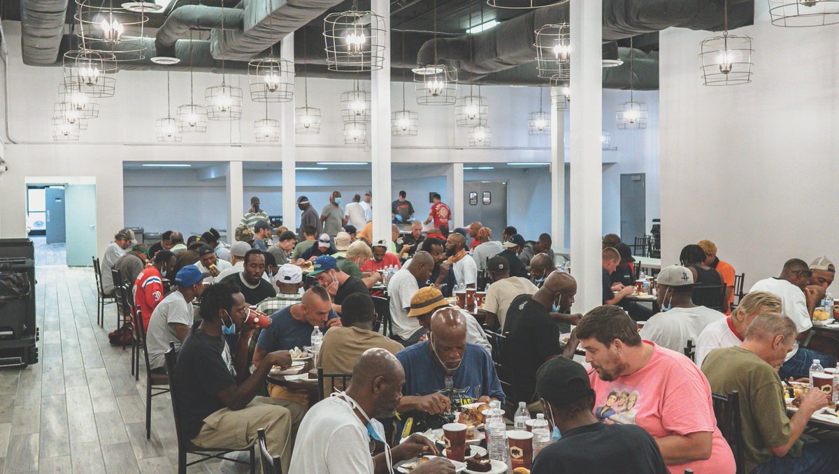 The New Orleans Mission has been serving the community for over 33 years by helping aid those struggling in addiction, mental illness, abuse and food insecurity. l8r.it/QnFU

#AvenueGives #StCharlesAvenue #Sponsored