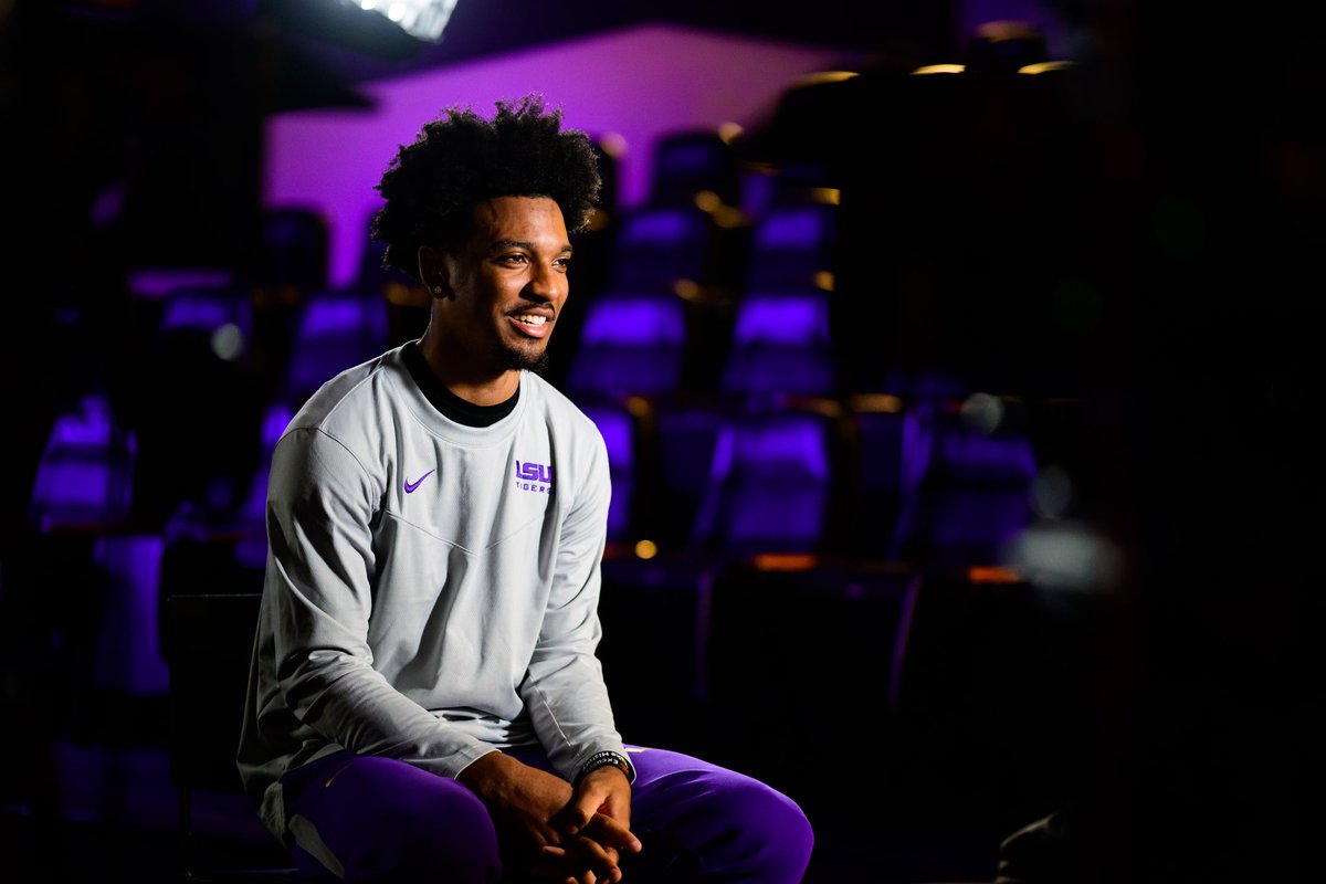 LSUfootball's tweet image. QB1 Talking His Path

Southern California to the Boot