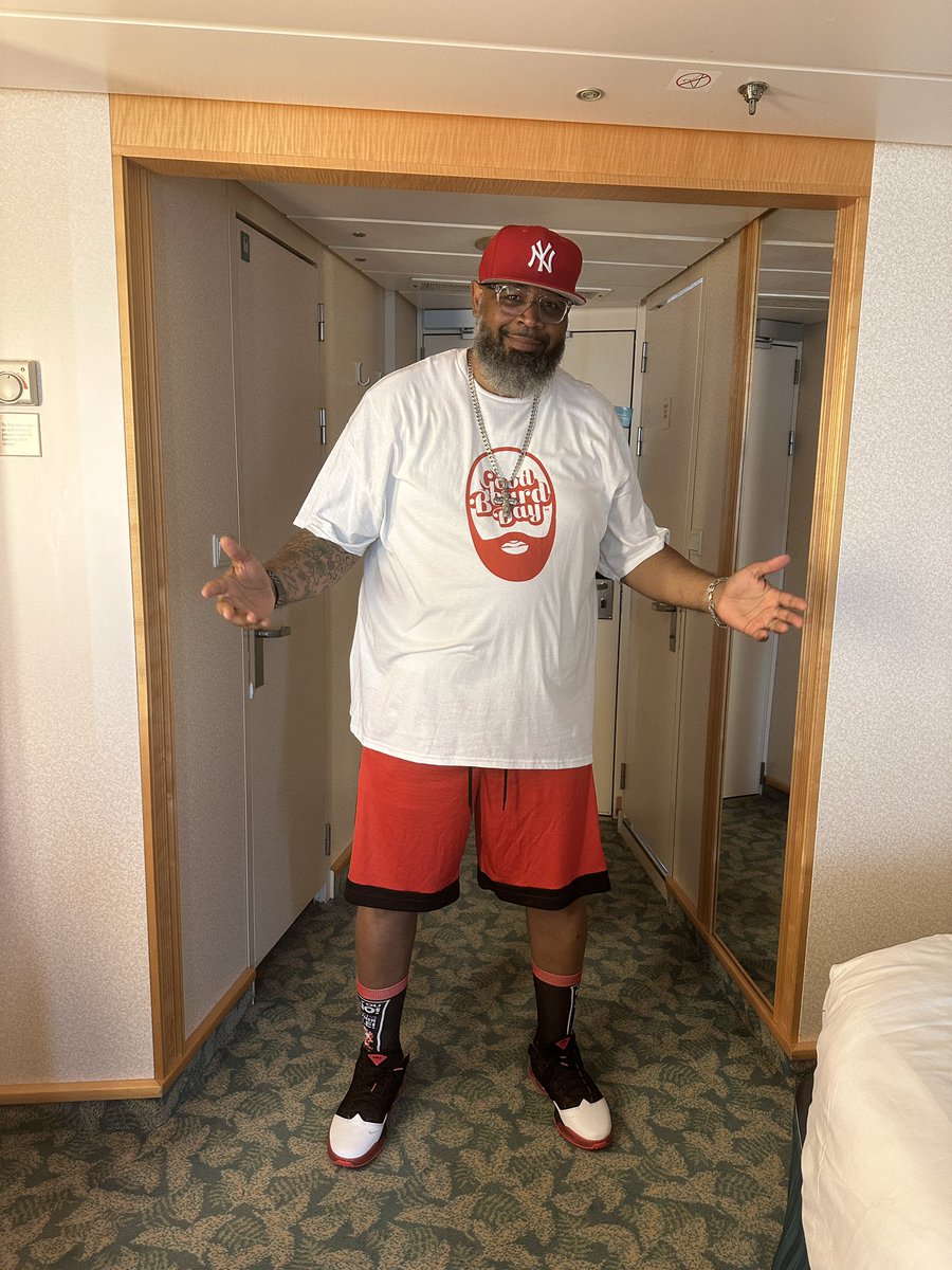 DaryleLSmith's tweet photo. 🚢Drip #YankeeFit #Lebron19 #GoodBeardDay #MarioBro @Tyreatt @ahmiryoung
@uncle_rjs @FrshPhade
@KidFromTheX @CallMeCoachVP @LiCkMyJs @TheDon8708 @5aluteMeImPaige @LexxDaTurtle @mizz_tae @mdeeeeee_ @LadySideshow @MagMr44 @CoachWes03 @ALilBitOfEryn @IngloriousGUIDO
@kp0pkicks https://t.co/CRieE6H4KE