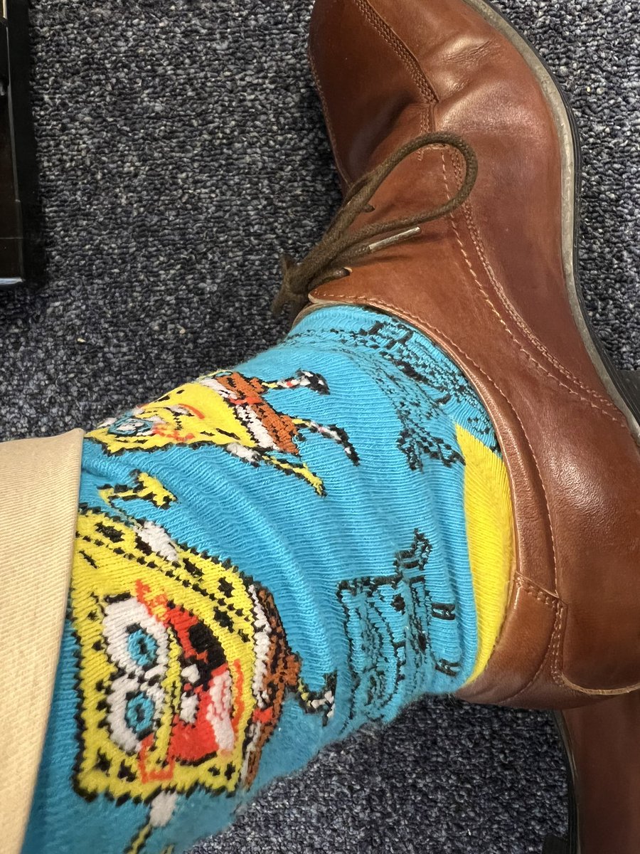 CesarAnt77's tweet photo. Sponge bob is back for day 3 of Commission #CCAMLR41 #VMEs #biodiversity https://t.co/hjXn4haT1x
