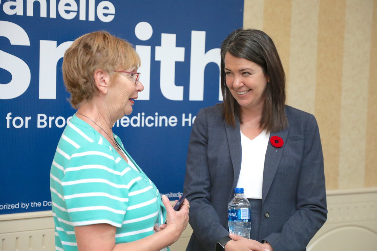 ABDanielleSmith's tweet image. We are only 1 week away from the Brooks-Medicine Hat election.
I am so grateful to all the incredible people that have joined me on the campaign trail! 
Thank you for your support. 
#abpoli #ableg