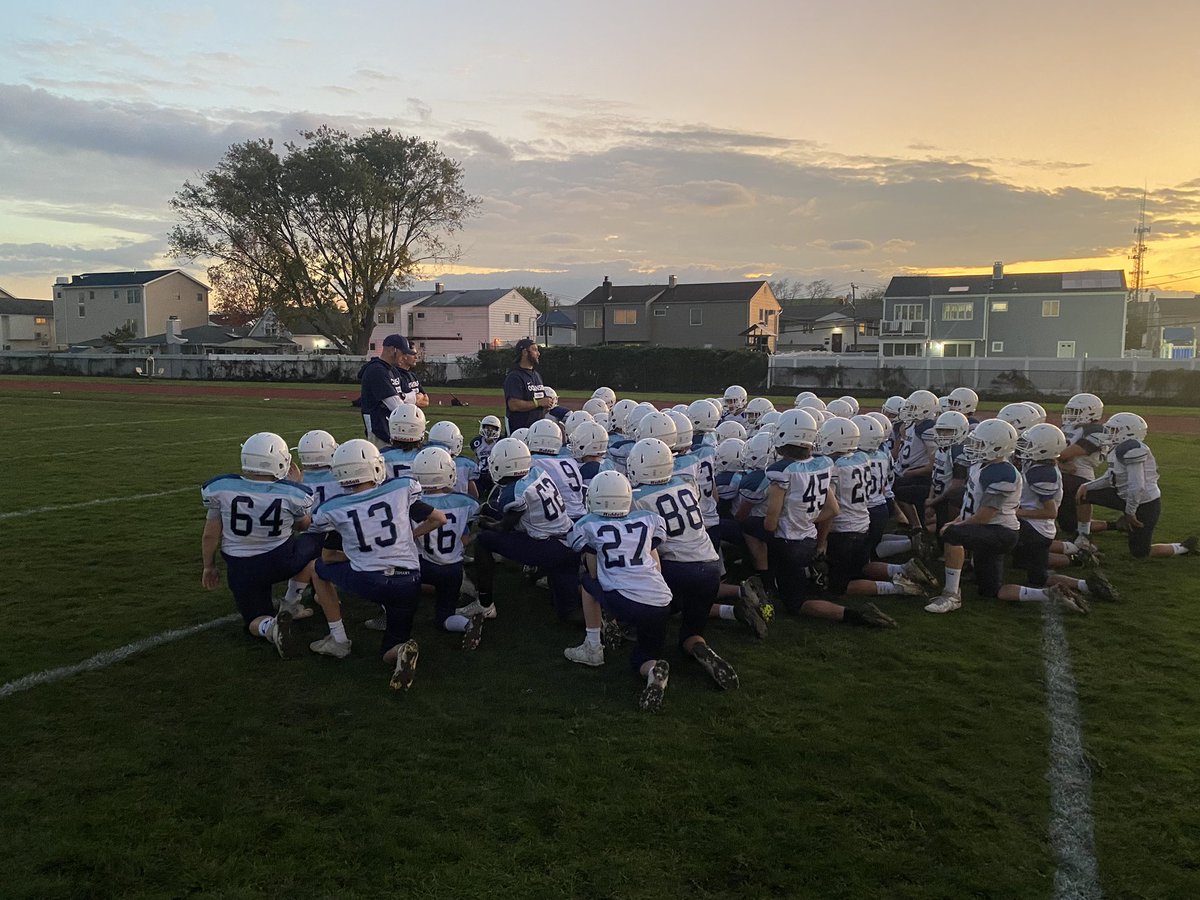OSD Athletics, Physical Education and Health (@osdathleticdept) on Twitter photo Great season for our middle school football team. Bigger than football. Life lessons all the way through. Thank you to our coaches for their dedication. <a href="/MikeSantisteban/">Mike Santisteban</a> <a href="/BrushLuke/">Luke Brush</a> <a href="/IAmMrRichter/">Mr. Richter</a> @ Luis Acosta <a href="/Coach_Blount/">Coach Blount</a> Great season for our middle school football team. Bigger than football. Life lessons all the way through. Thank you to our coaches for their dedication. <a href="/MikeSantisteban/">Mike Santisteban</a> <a href="/BrushLuke/">Luke Brush</a> <a href="/IAmMrRichter/">Mr. Richter</a> @ Luis Acosta <a href="/Coach_Blount/">Coach Blount</a>