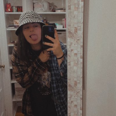 _HarleyRed's tweet photo. Aye I’m backkkk #NewProfilePic https://t.co/vr8tBlDK2a
