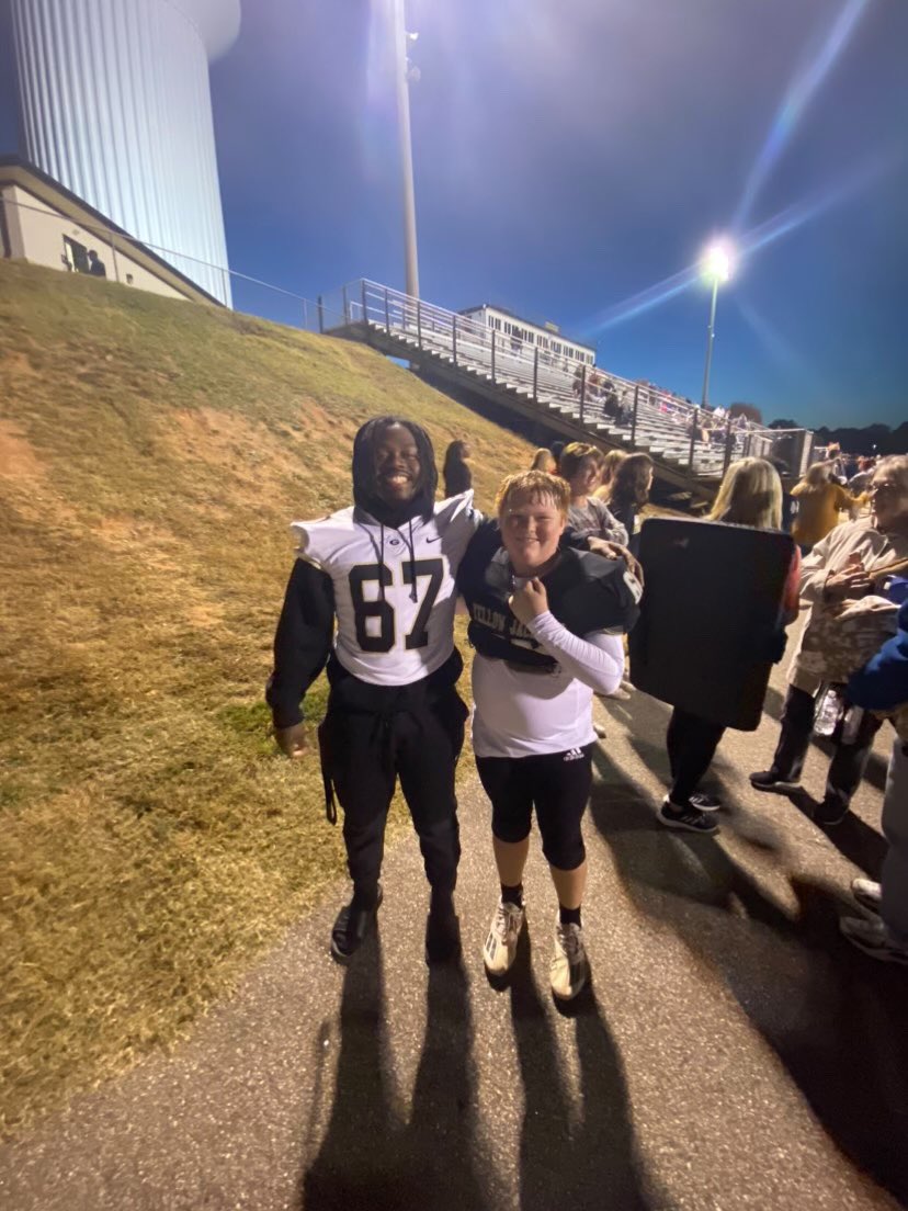 Trey and his mentor!! <a href="/Clavon_67/">Clavon Brown</a> <a href="/TreyAbercrombi1/">Trey Abercrombie</a>