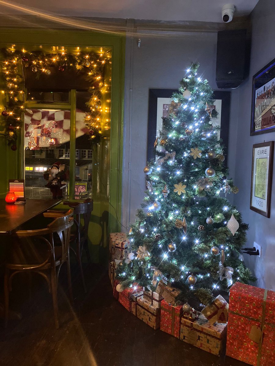 Dewdropgalway tweet media