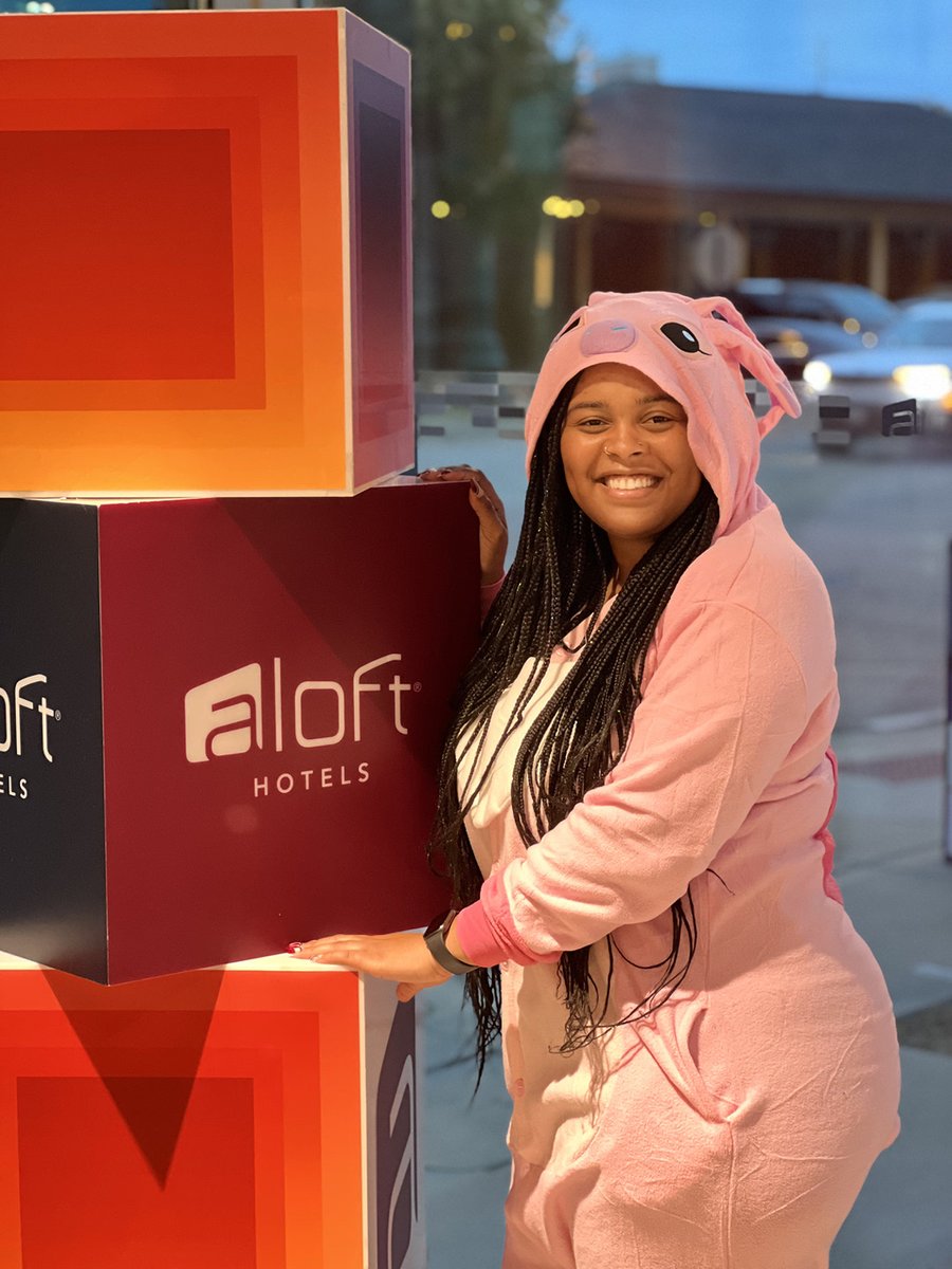 AloftColumbiaSC's tweet image. Even our Front Desk Manager was Feelin&apos; herself!  We would love to know - how did you spend your Halloween?! #halloween #frontdeskmanager #aloftcolumbiadowntown #dressup #costume