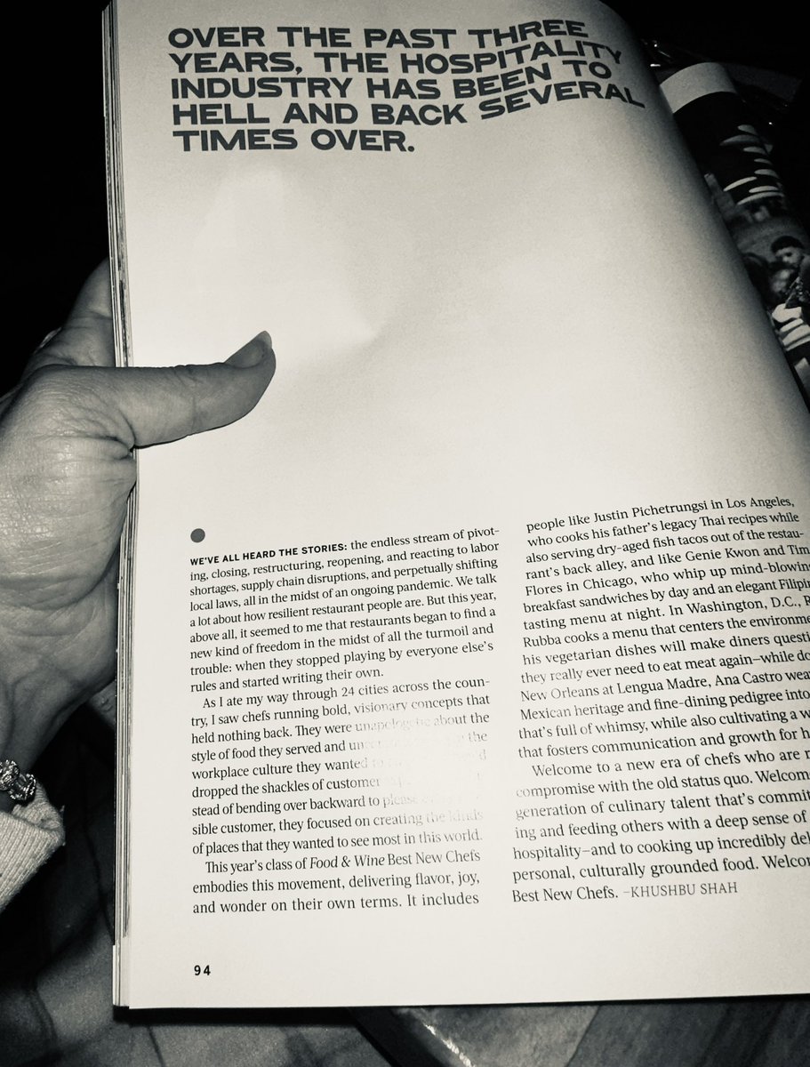 SoniaHendrix's tweet photo. Ahhhh, nothing replaces the vibe and creativity induced from sitting down and reading a great magazine. Tonight! @foodandwine's #bestnewchefs by @KhushAndOJ. #chefs #restaurants #america https://t.co/YbPsXXpQPW