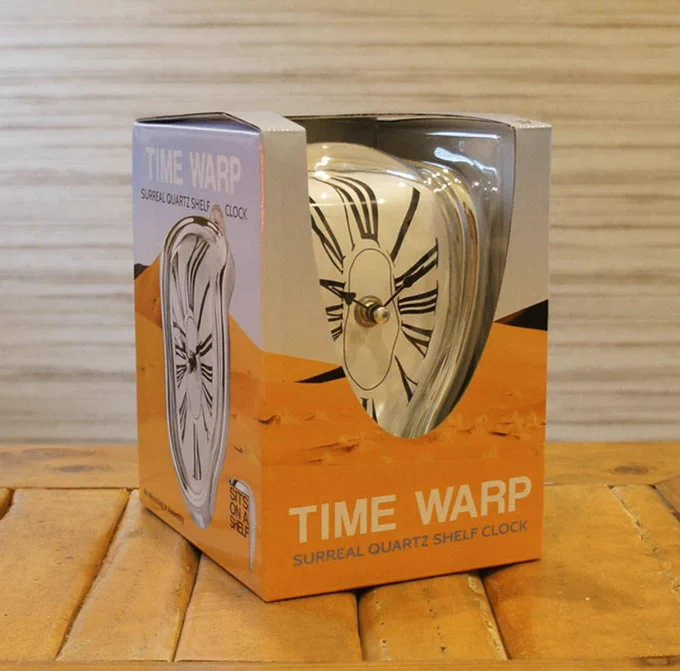溶けているかのよう…♡ダリの絵画をイメージした時計「time warp clock」。