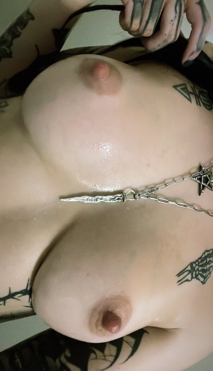 Better late then never.. titties for ya Tuesday