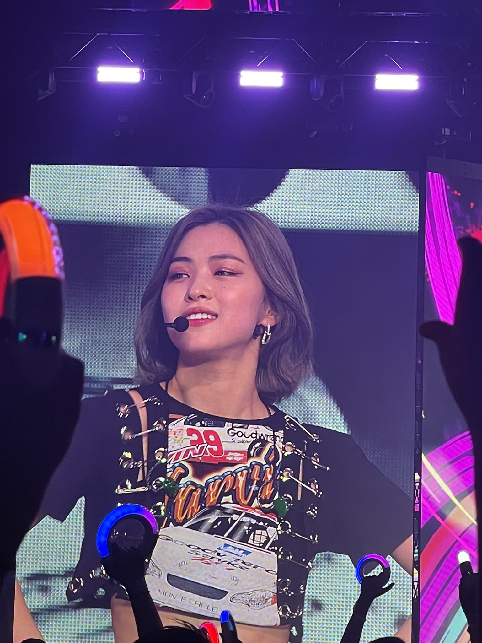 ITZY THE 1ST WORLD TOUR / Twitter