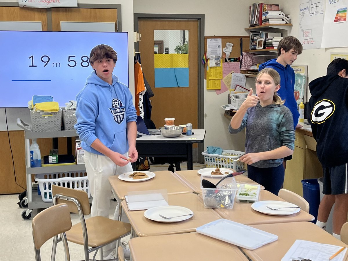 _taryndelaney's tweet photo. How do we reduce the 3rd largest carbon emitter? 8th grade #BellBulldogs made carrot-top pesto inspired by @SpareFoodCo as a topping for savory buttermilk-carrot pancakes.  #RootToStem cooking for the win! #FACS #loveyourfood #WeAreChappaqua @geoffcurtis @jennkthompson https://t.co/1gM6kyMKNH