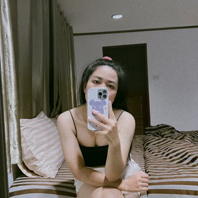 PoomLuksika's tweet photo. #NewProfilePic https://t.co/K4pnLEw4f5