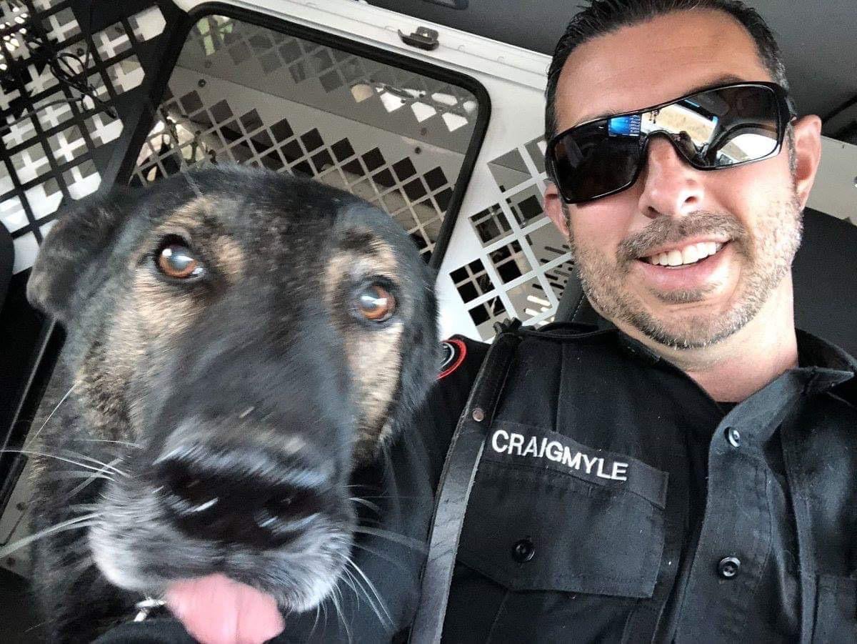 JamesCraigmyle's tweet photo. Happy heavenly birthday buddy, I love and miss you more than you could ever know! I hope you get to play with as many kongs as you desire and eat as much ice cream as you can handle. #K9Lor 🎉🎂🥳🎈😘🎁 #OPLive #OnPatrolLive https://t.co/0dbhgPcHAc
