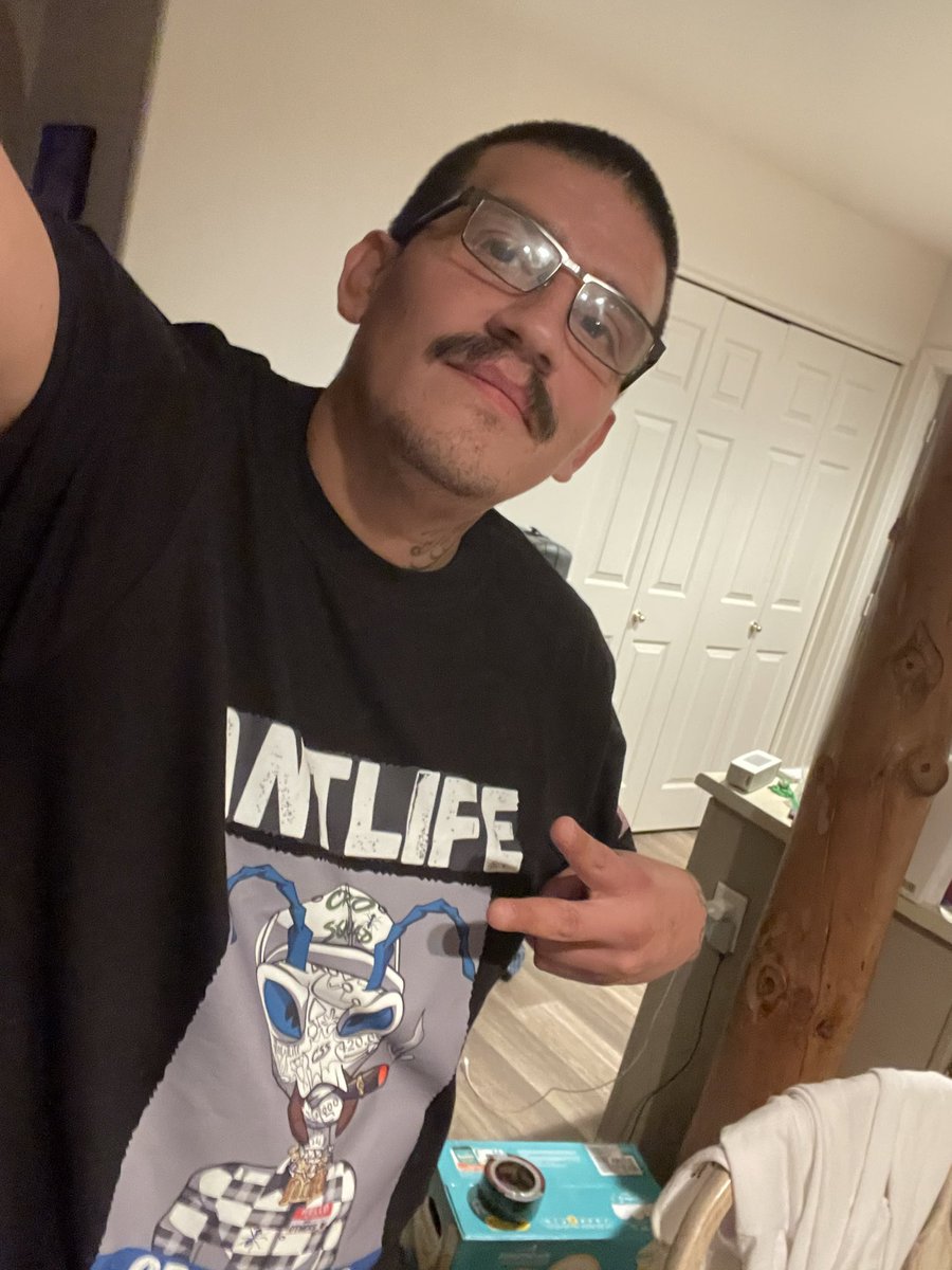 0thersWorld's tweet photo. @OpenfuzZ @SLEDGENFTYO @UltraPog @CrolonelCronos @CronosSociety @CrypticStonks Too check the Merch in IRLโฆ
The shirts are EXCELLENT QUALITY
#ANTlife ๐ #CSA4life #rt4xp #reefpets https://t.co/4Hlr8VzW7L