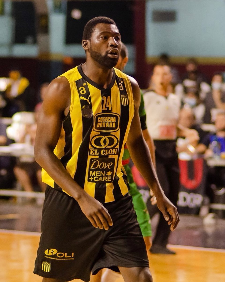 Lee Roberts <a href="/bballroberts24/">Lee Roberts</a>  and his new teammates <a href="/basketCAPuy/">PEÑAROL | Basketball</a> are finding their groove with another win over Trouville 86-65, with Lee posting a double double of 15pts, 11rebs, 1stl! #onlythechampionship