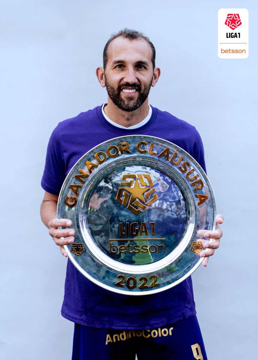 Liga1TeApuesto's tweet photo. 𝘾𝙊𝙍𝘼𝙕Ó𝙉 𝙋𝘼𝙍𝘼 𝙂𝘼𝙉𝘼𝙍  🎶

Te dejamos las mejores fotos de la sesión de @ClubALoficial ganador de la #Liga1Betsson Clausura. 

¿Podrá el equipo blanquiazul proclamarse bicampeón nacional? 🏆 https://t.co/Ey4KeDhVyK