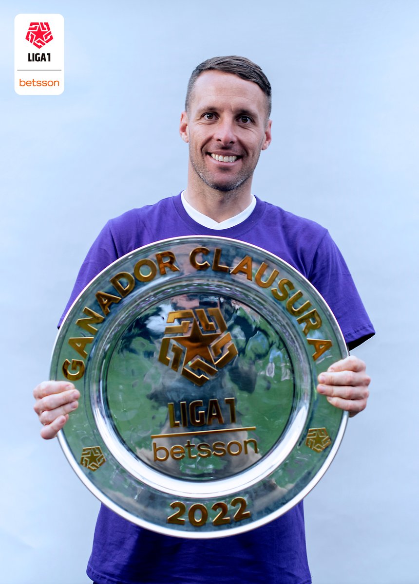Liga1TeApuesto's tweet photo. 𝘾𝙊𝙍𝘼𝙕Ó𝙉 𝙋𝘼𝙍𝘼 𝙂𝘼𝙉𝘼𝙍  🎶

Te dejamos las mejores fotos de la sesión de @ClubALoficial ganador de la #Liga1Betsson Clausura. 

¿Podrá el equipo blanquiazul proclamarse bicampeón nacional? 🏆 https://t.co/Ey4KeDhVyK