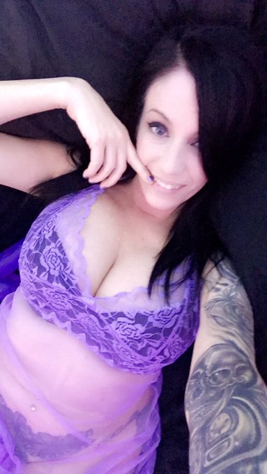 IAMNADIACOLE - Selling my WORN panties. Get them here https://t.co/xKlIQts9S9 https://t.co/KIRlGkLQsb