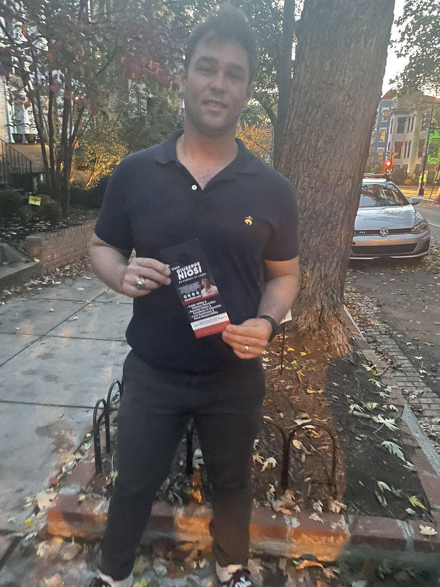 A great afternoon of doors in Ward 2. Washingtonians want change and I’m ready to provide new leadership. #DCision22