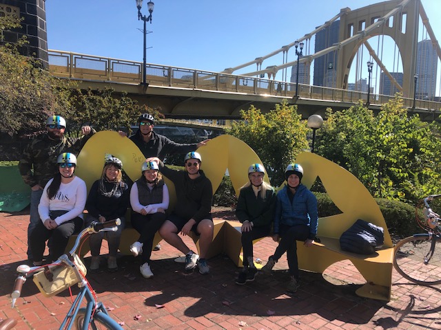 BiketheBurgh's tweet photo. Cheer up, Pittsburgh! This week's weather is promising to be, in the words of guide Dave: "One of those how do I dress for chilly in the morning, getting warm in the afternoon, cloudless kind of days?" Take advantage of the mild days and join us for a biking tour of the city! https://t.co/5TqEFZWmEQ