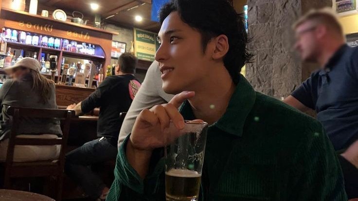 mingyu as Giulio or Francesco