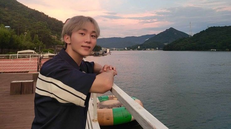 seungkwan as Simone