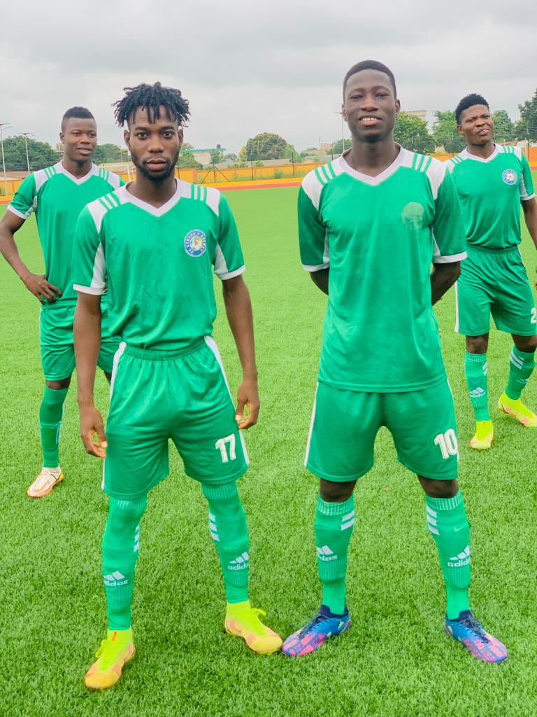 AlokoRodolfo's tweet photo. Le chemin est long mais on y arriverra 🇧🇯🇧🇯❤️⚽️⚽️⚽️🙏🎊
Dynamo dabomey fc# https://t.co/y5n5QAxHgQ