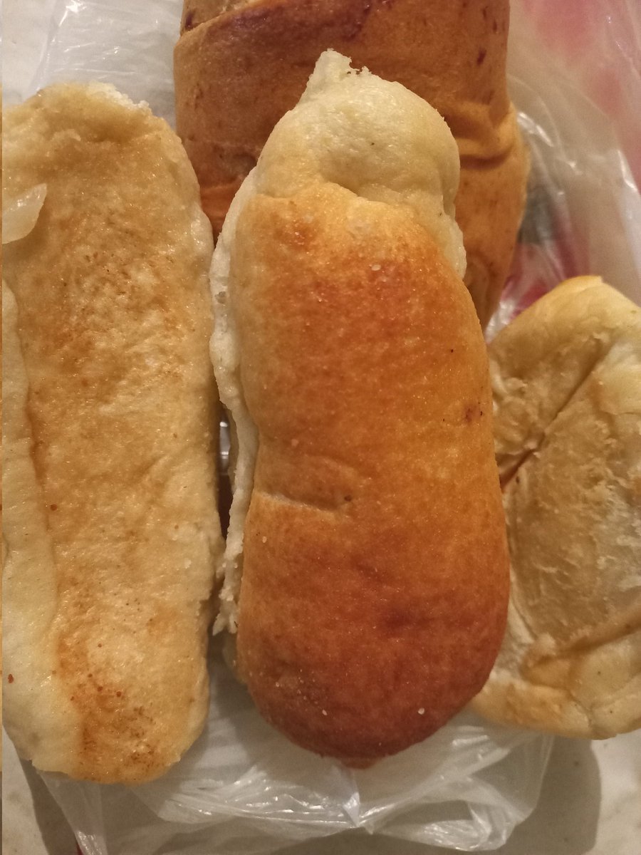 Asesina acabé de llegar de la panadería y ya estos panes valen 600 y $1000 pesos, sea seria criminal
