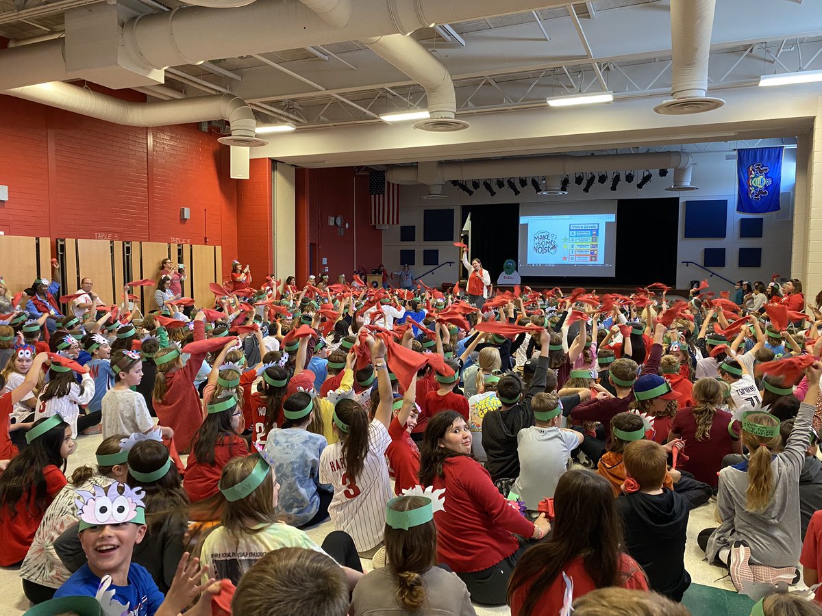 ChurchvilleElem's tweet photo. Let’s go @Phillies !!! Spirit day and pep rally at Churchville to cheer on our #WorldSeries2022 team! Thank you PTO for the rally towels!! @CouncilRockSD https://t.co/XwU52aOTFj