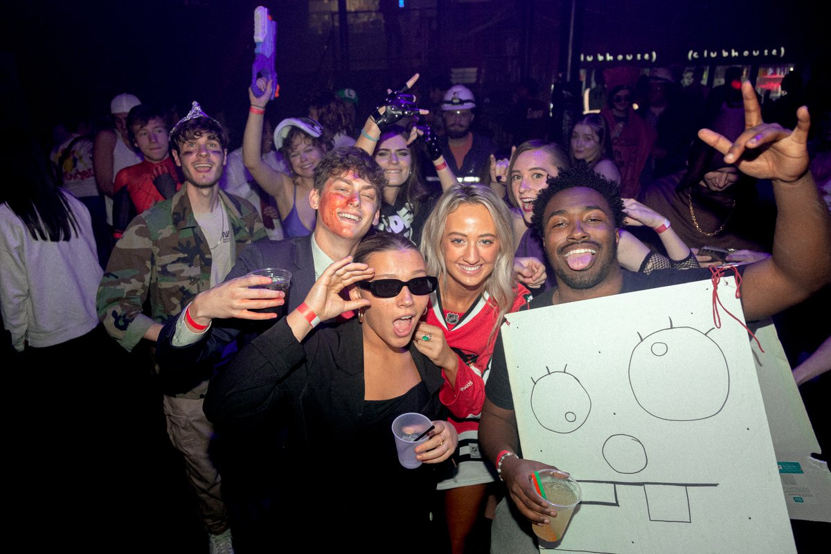 beauxartslex's tweet photo. Name a better way to spend your Halloween weekend than at Ball of Horror 🦇 with some Wildcats, Doodlebob, and Luigi 🎃

Thank you to all of YOU who came to get your spooky groove on 🧛‍♂️

More to come 🎡
BAF with us!

#BeauxArts #Lexington  #halloween #party #Clubhouselex https://t.co/WyhiOahs5k