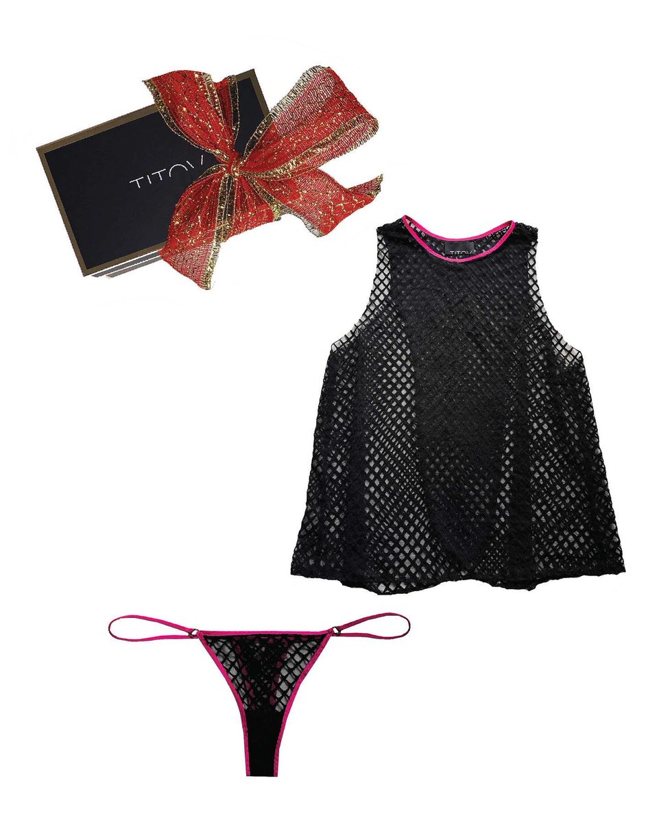 Happy first day of the holidays 🦃 we have some special gift sets up and ready for any of you type A, early bird holiday present getters ✨
Xx, TITOV