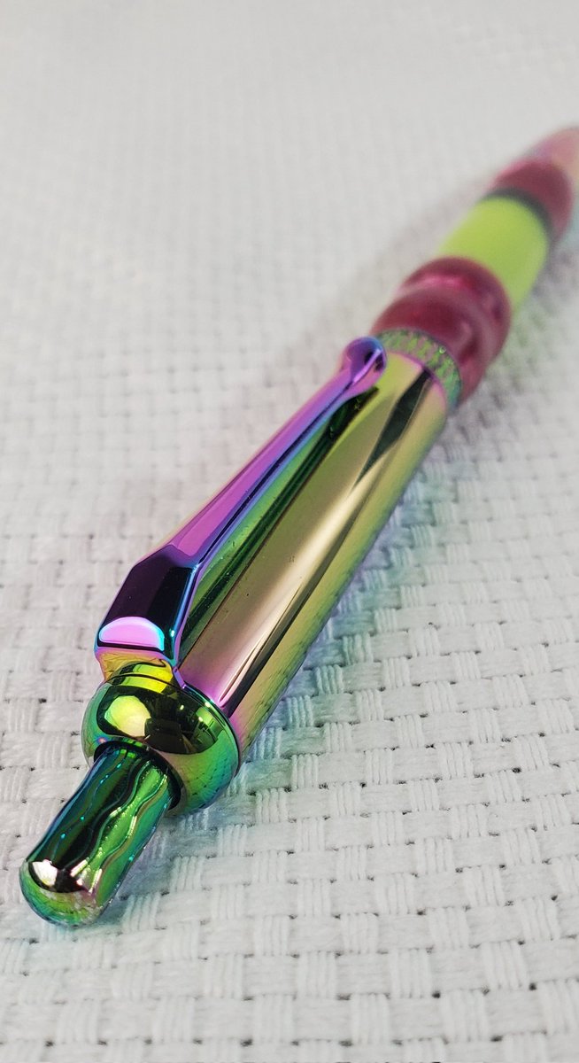 defiantartsco's tweet photo. Unicorn Pen https://t.co/dtKuQ85vEo
