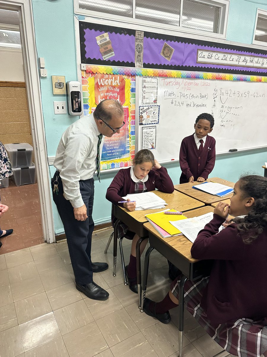 PrincipalFan1's tweet photo. MR.Vitiello our NEEB Superintendent came for a visit! @ArchNY_Schools @NE_BronxADNY @ARCHNY_OEC https://t.co/UHr5EOnTUM