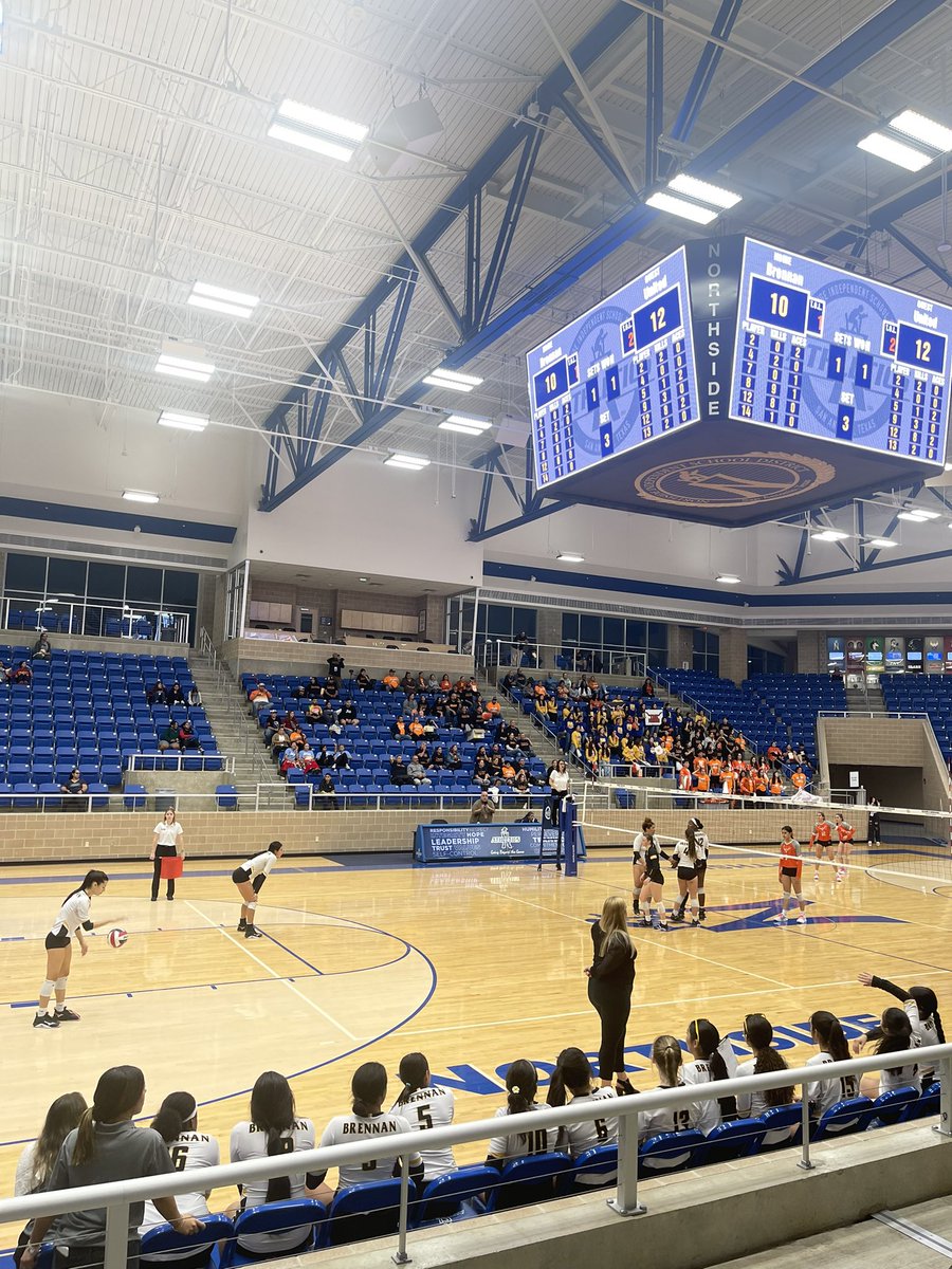 karaxepstein's tweet photo. LET’S GO BEARS!! Volleyball Playoffs!! 
@NISDBrennan @BrennanBearsVB https://t.co/E1y8FlMPV1