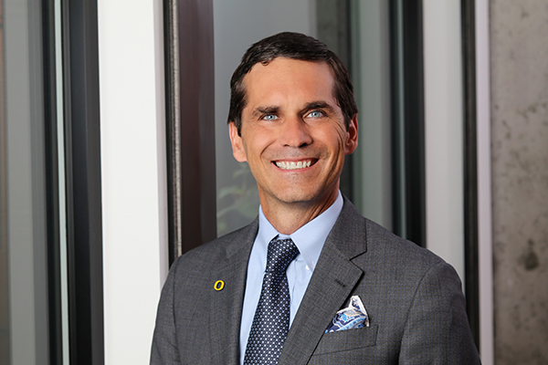 OEMBA's tweet image. Todd Martinez, MBA '21, has a new role at a new organization. He is now the Oregon infrastructure director at PEC Solution, the sustainable engineering firm. Way to go Todd! 💚💛🦆💚💛🦆

#OEMBAproud #class35 #leadership #OregonExecutiveMBA #EMBA #Portland #MBA #Oregon