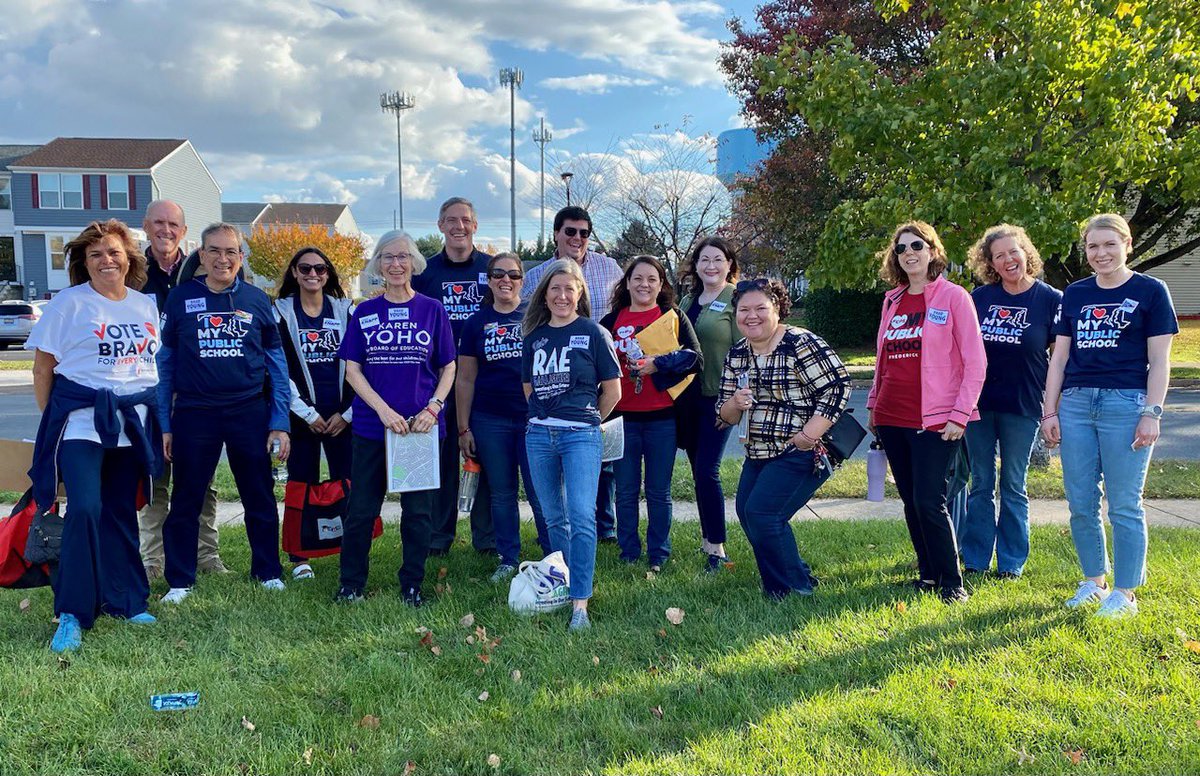 FriendsofRae's tweet photo. Awesome canvass in Hillcrest today. #OneWeek https://t.co/JwcgTrPTaq