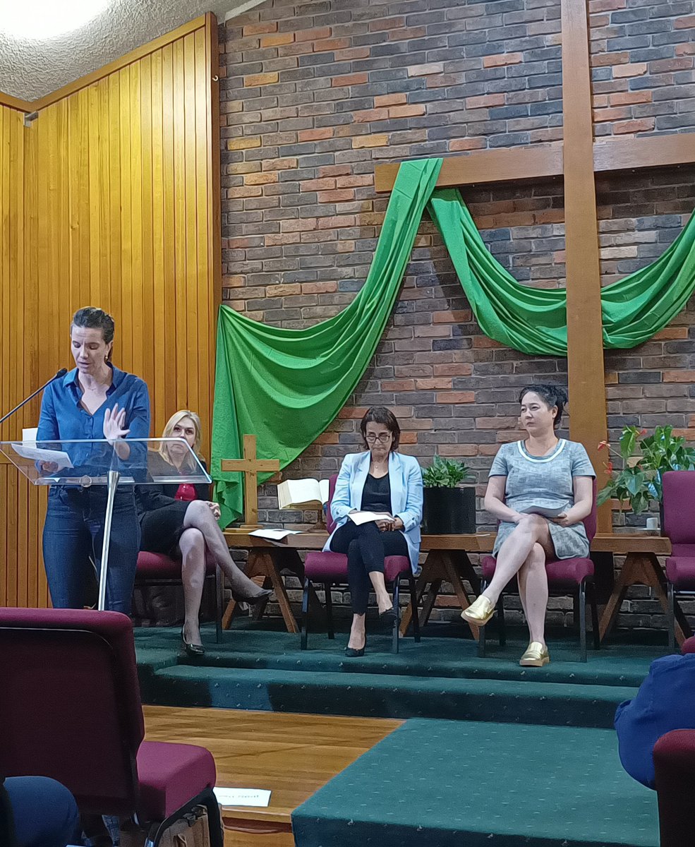 I went to a Community Forum on Affordable Housing in Sutherland Shire last night. The member for Cook and members for Cronulla and Miranda didn't. 
While many people can't afford to rent, let alone buy a place, some MPs couldn't afford the time to listen
#ALocal4Locals <a href="/NSWLabor/">NSW Labor</a>