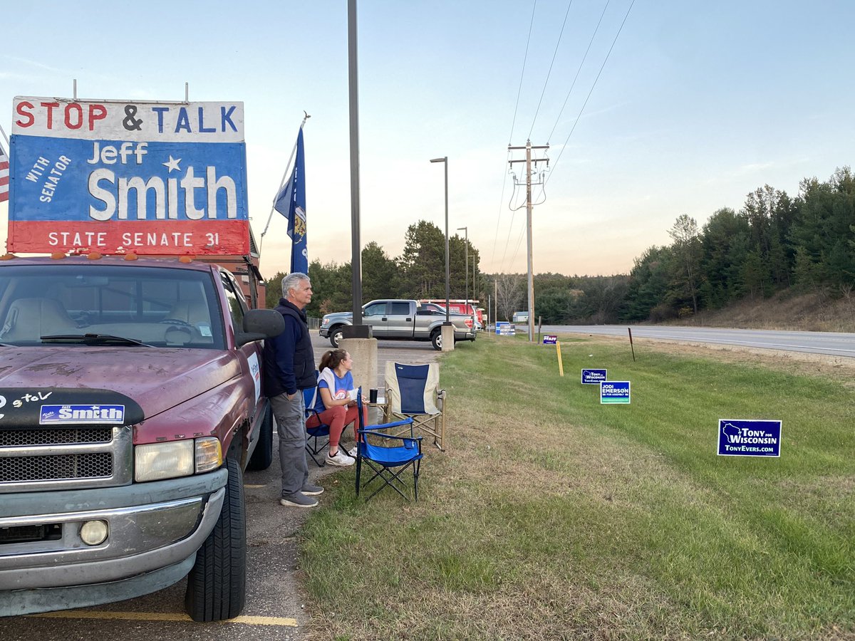 JeffSmithDem's tweet photo. Thank you Eau Claire for your conversations, questions and for sharing your stories. One week left to leave it all on the field. https://t.co/ibPqXqJDXb