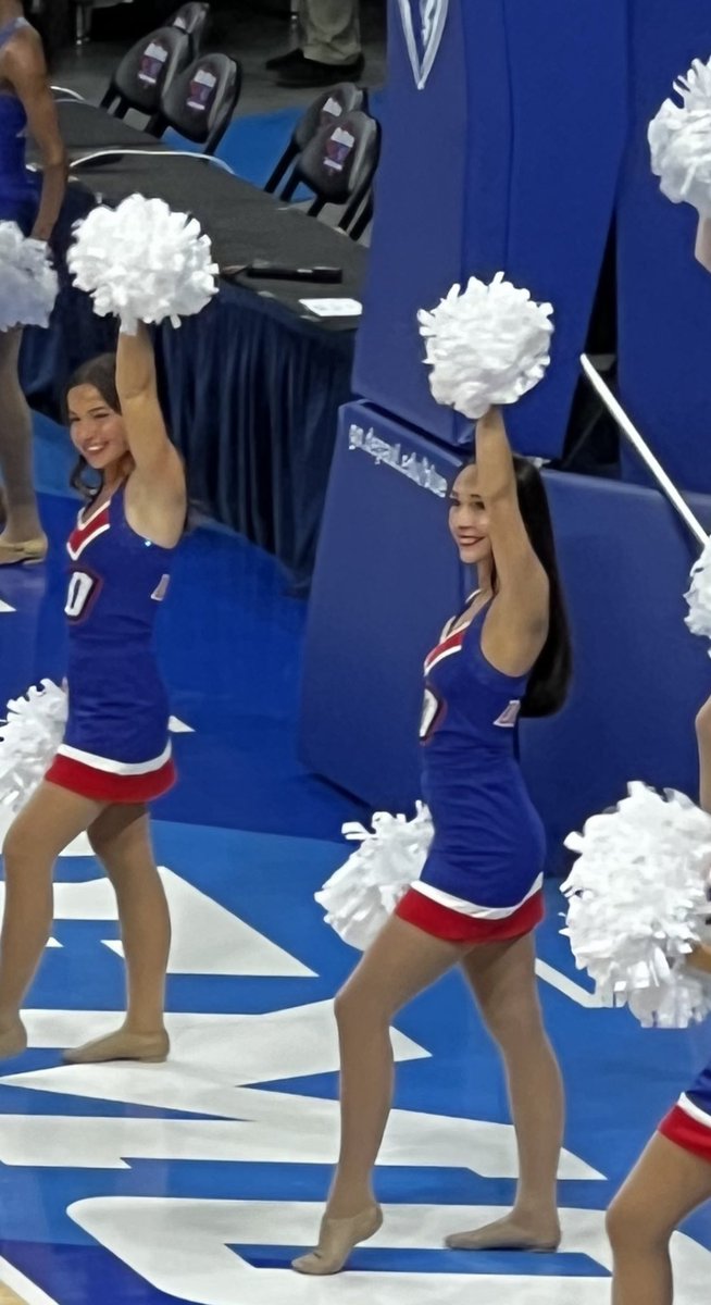 sukivrb's tweet photo. First ones at @WintrustArena for @DePaulHoops 2022-2023 exhibition!  Here 4 the action &amp; 2 watch my @depauldanceteam dancer!  Let’s get this!  ♥️💙🏀 #bluegrit #DemonTime @DePaulAthletics   Find me:  L 123 P 13 https://t.co/5dNhuDt7IX