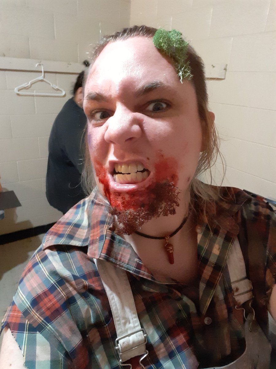 FoxfireAnomaly's tweet photo. Thank you to the cast, crew and customers of 2022's #SCREAMZONE @SCREAMZONE for an AMAZING SEASON!!! Posting some of my makeup/masked looks from the season in the following thread!!! https://t.co/WeSPbaiY24