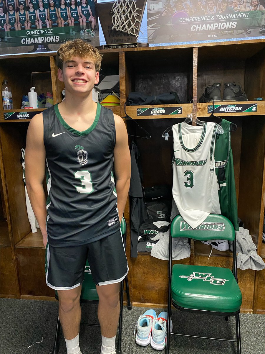 GradeJaeden's tweet photo. Had a great visit @WLC_MBB! Big thanks to Coach Aanonsen and @coachsizemore1 for showing me around campus! https://t.co/iqKJIO8kKF