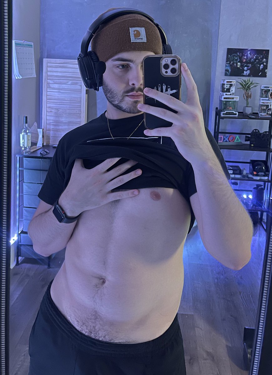 zack 🛸 tweet media