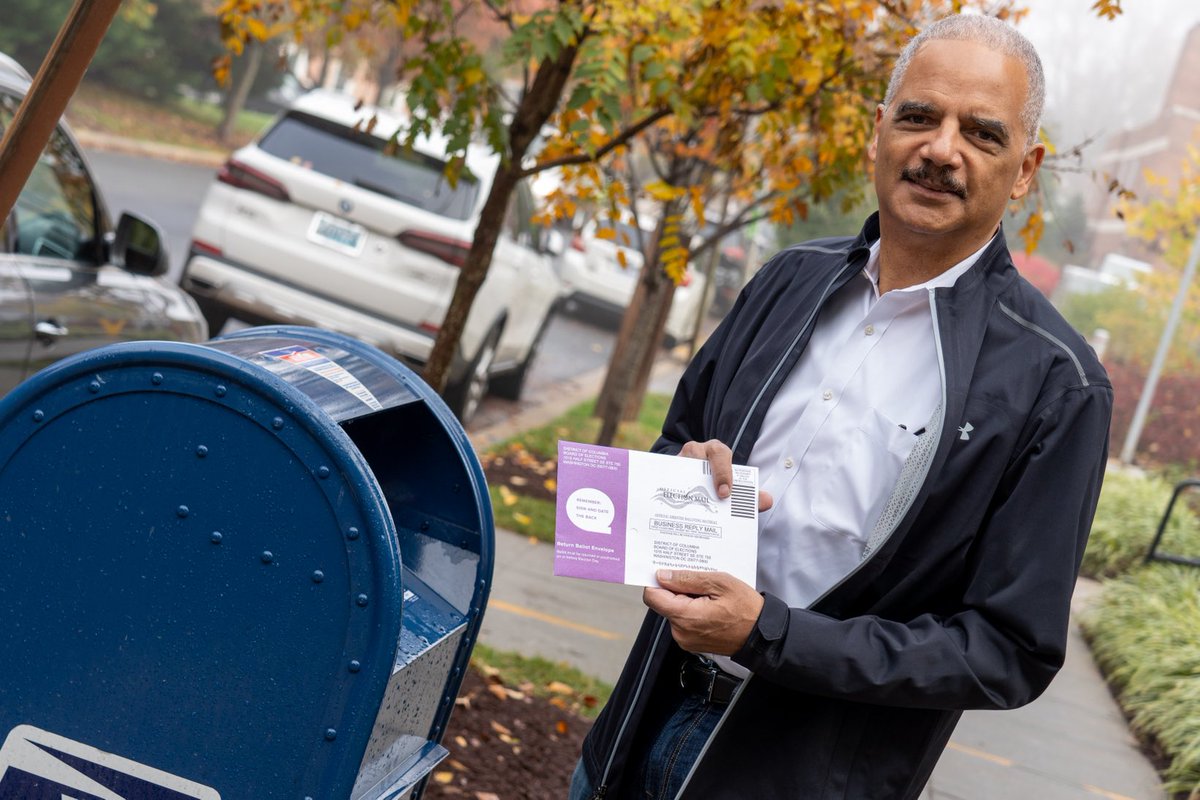 EricHolder's tweet photo. I voted early today—and let me tell you—it felt great to cast my ballot! Our country—our democracy—has never faced a threat like the one we’re facing now. If we’re going to overcome it—it’s going to take all of us. So let’s get out and vote for #DemocracyDefenders. https://t.co/85bHuBHk9l