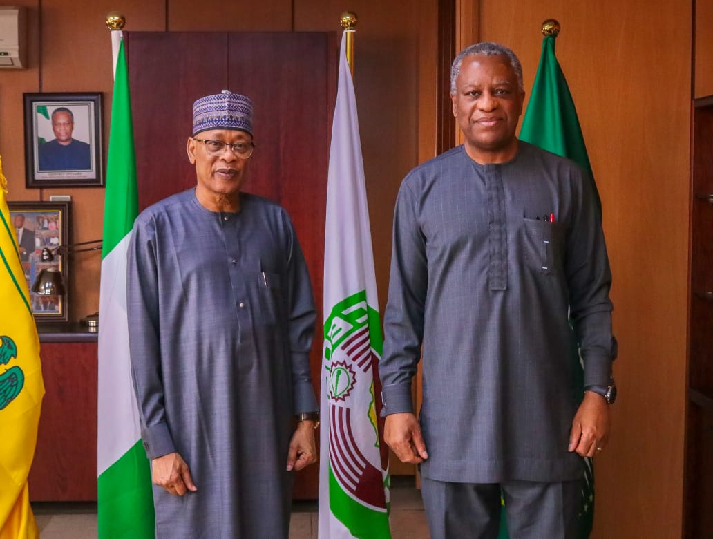 Geoffrey Onyeama tweet media