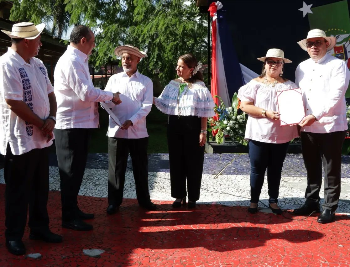 Ministerio de Educación de Panamá on Twitter: “También, rendimos