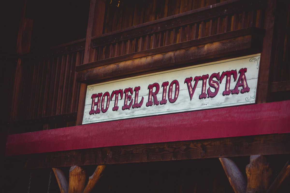 Hotel Rio Vista tweet media