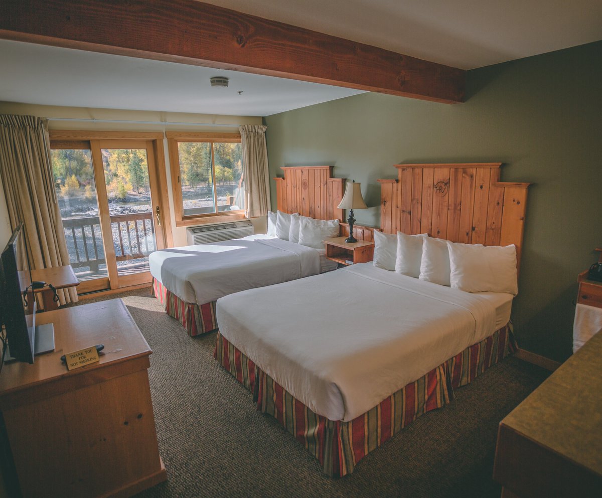 Hotel Rio Vista tweet media